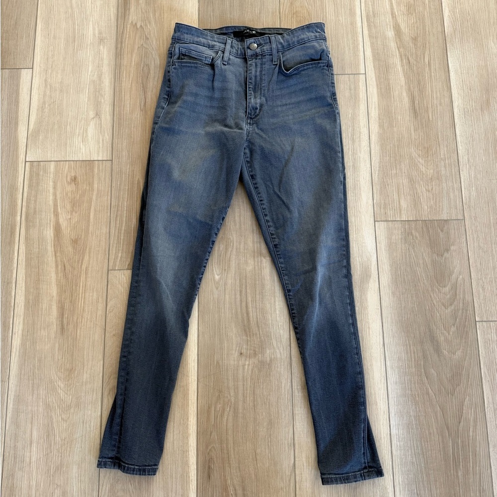 Women’s gray Joes jeans